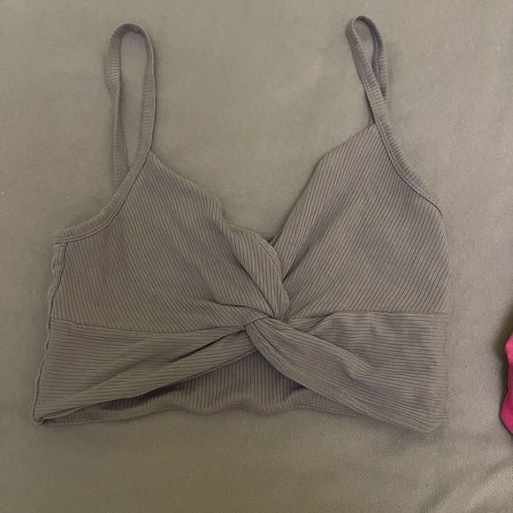 Fit is crop top grey knotted size medium - Picture 1 of 3